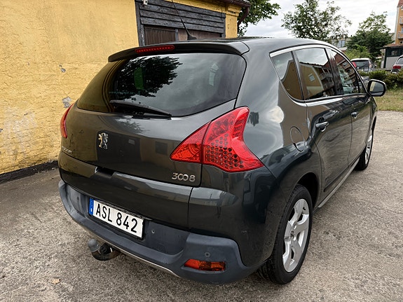 Peugeot 3008 5 of 7