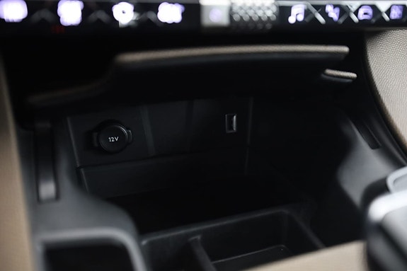 DS DS 7 Crossback 27 of 30