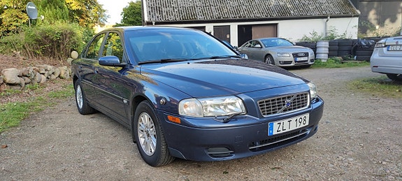 Volvo S80 2 of 7