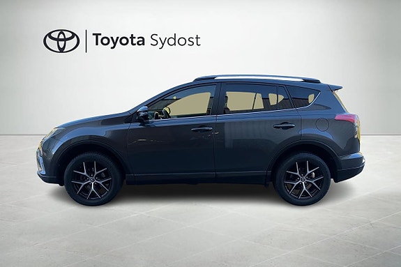 Toyota RAV4 16 of 21