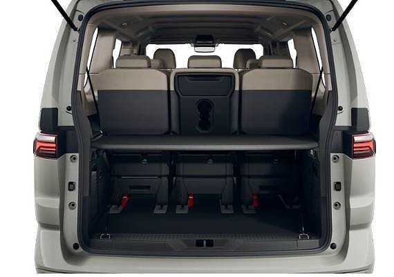 Volkswagen Multivan 6 of 6