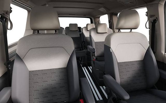 Volkswagen Multivan 4 of 6