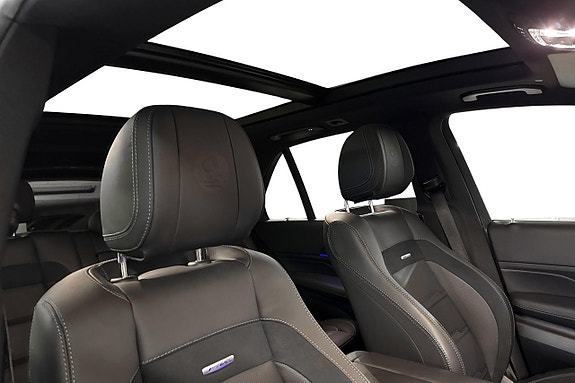 Mercedes-Benz GLE53 17 of 25