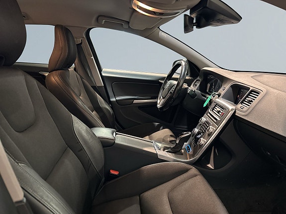 Volvo V60 10 of 20