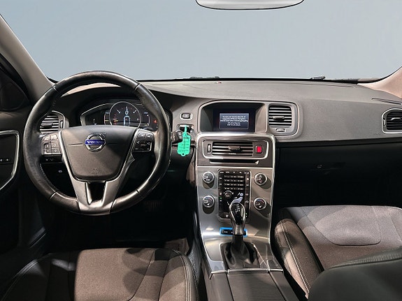 Volvo V60 8 of 20