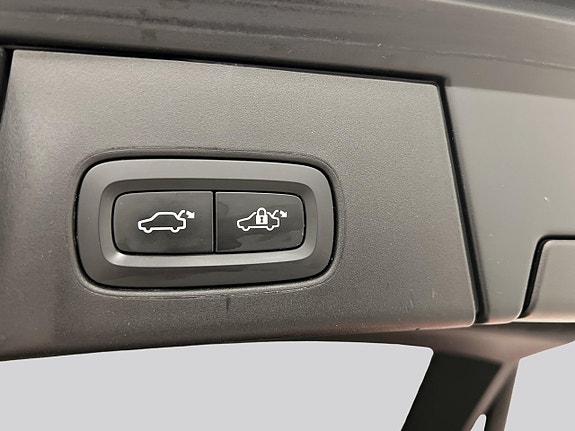 Volvo V90 Cross Country 17 of 25