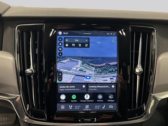Volvo V90 Cross Country 12 of 25