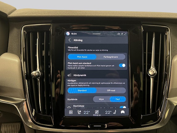 Volvo V90 Cross Country 24 of 25