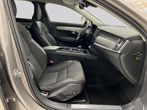 Volvo V90 Cross Country 18 of 25
