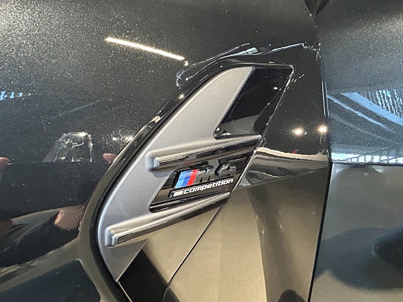 BMW M4 13 of 20