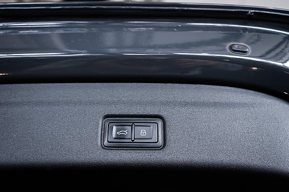 Audi Q6 e-tron 10 of 30