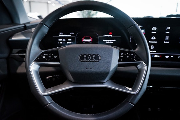 Audi Q6 e-tron 25 of 30