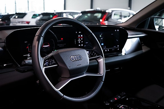 Audi Q6 e-tron 30 of 30