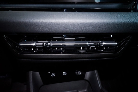 Audi Q6 e-tron 29 of 30