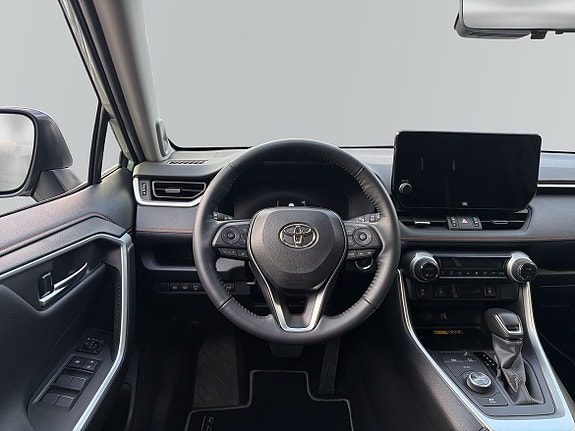 Toyota RAV4 9 of 10