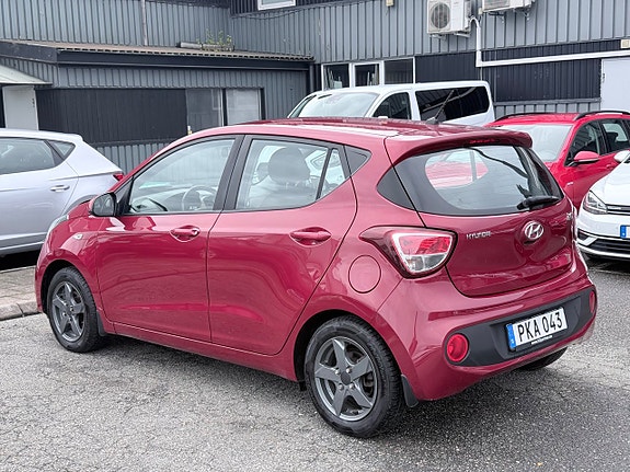 Hyundai i10 6 of 8