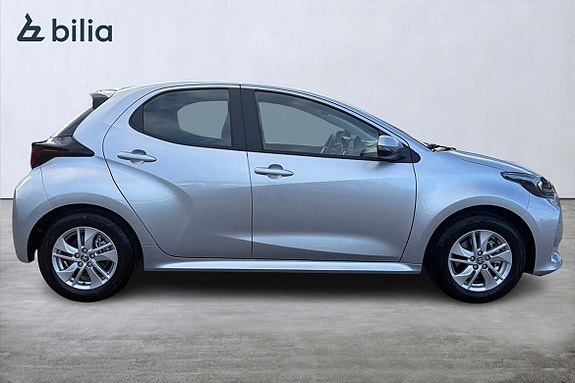 Toyota Yaris 18 of 21