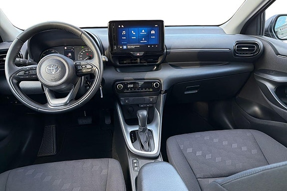Toyota Yaris 10 of 21
