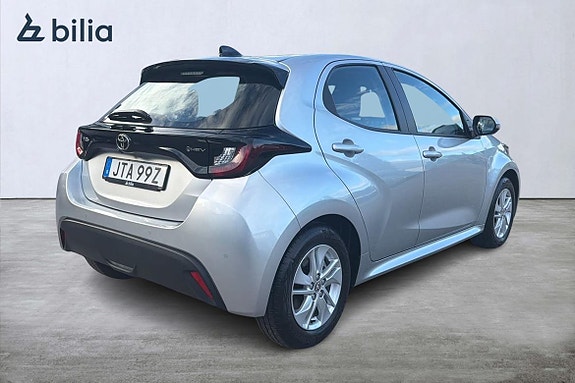 Toyota Yaris 19 of 21
