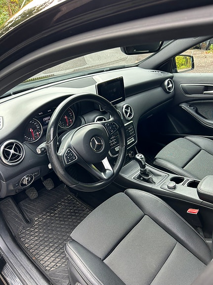 Mercedes-Benz A180 7 of 7