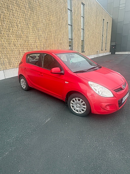 Hyundai i20 3 of 6