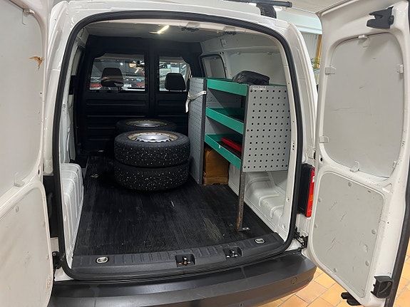 Volkswagen Caddy Maxi 8 of 10