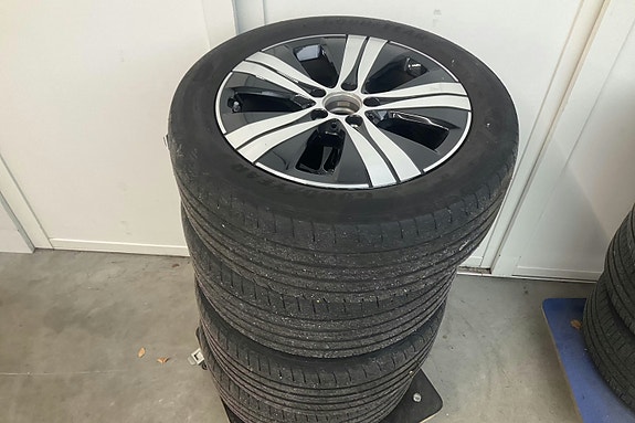Mercedes-Benz C300 6 of 7
