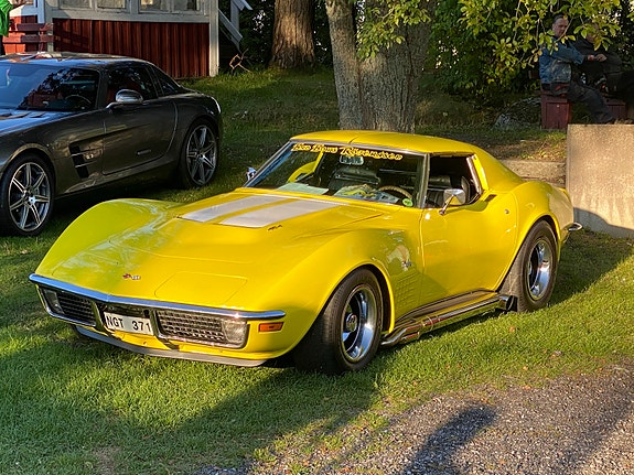 Chevrolet Corvette 10 of 14