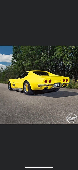 Chevrolet Corvette 13 of 14