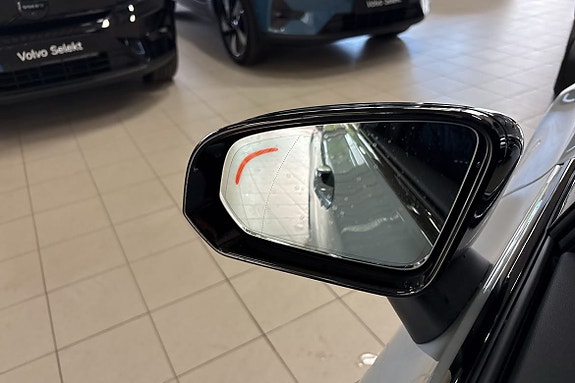 Volvo V60 25 of 25