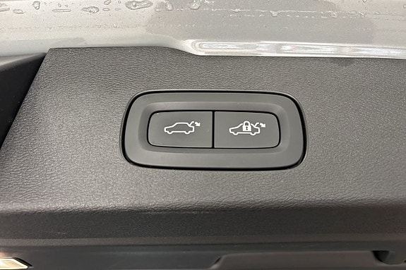 Volvo V60 13 of 25