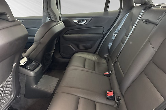 Volvo V60 8 of 25