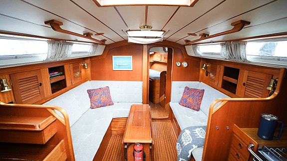 Hallberg-Rassy 36 Mk I / 1993 7 of 12