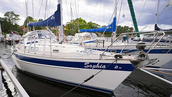 Hallberg-Rassy 36 Mk I / 1993 2 of 12