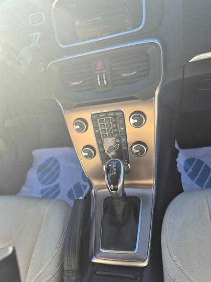 Volvo V40 Cross Country 10 of 10