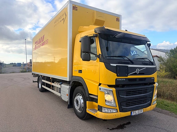 Volvo FM 2 of 12