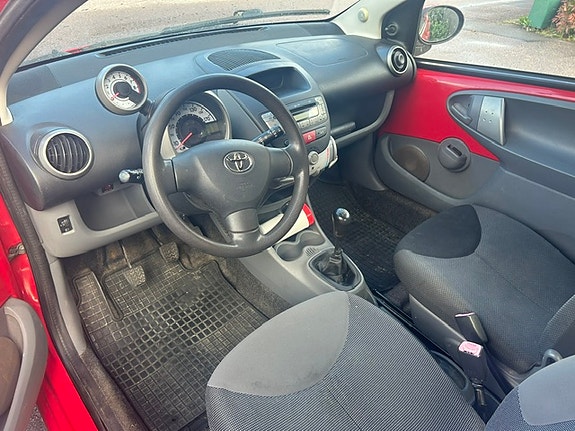 Toyota Aygo 6 of 6