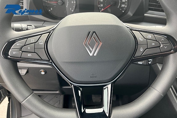 Renault Master 8 of 18