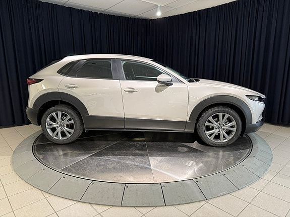 Mazda CX-30 6 of 12