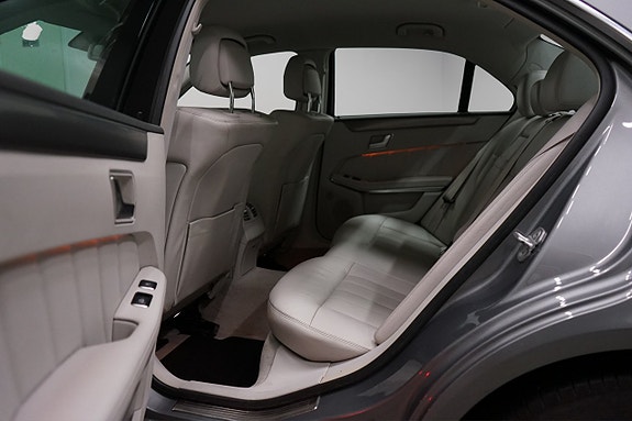 Mercedes-Benz E350 7 of 20