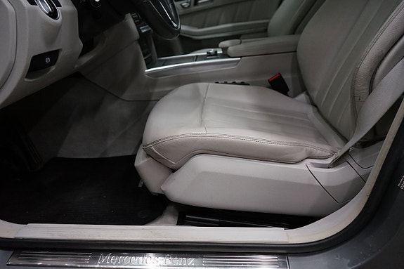 Mercedes-Benz E350 10 of 20
