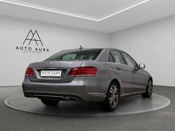 Mercedes-Benz E350 4 of 20