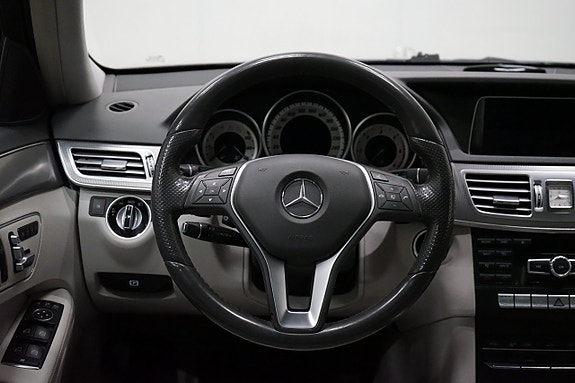 Mercedes-Benz E350 12 of 20