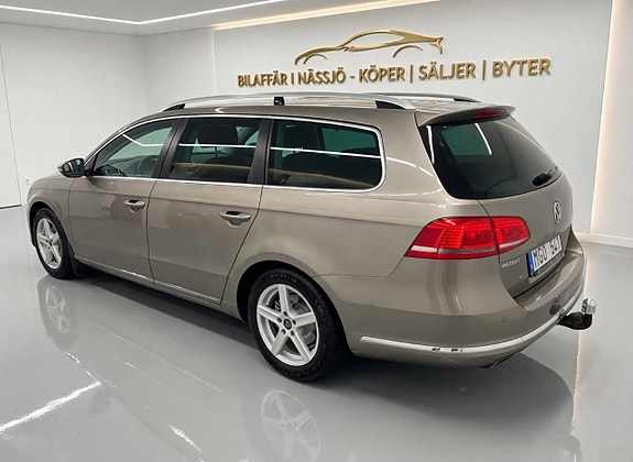 Volkswagen Passat 9 of 25