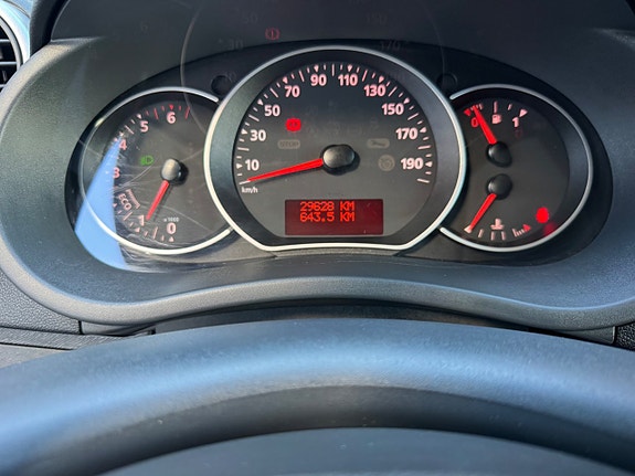Renault Kangoo Express 16 of 18