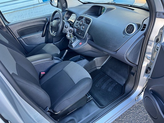 Renault Kangoo Express 11 of 18