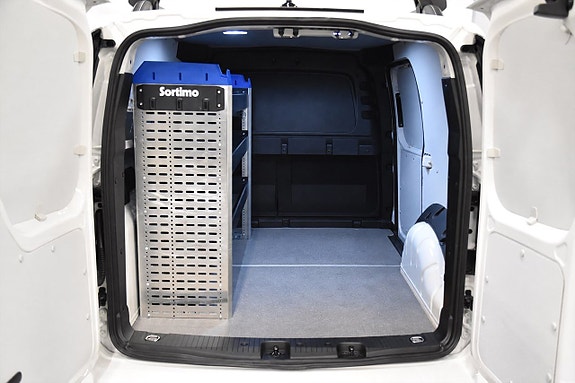 Volkswagen Caddy 18 of 18