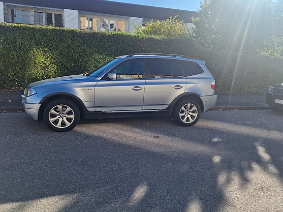 BMW X3 9 of 12