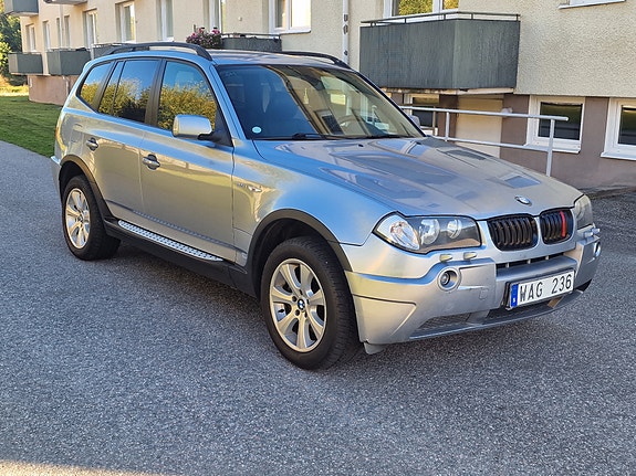 BMW X3 11 of 12