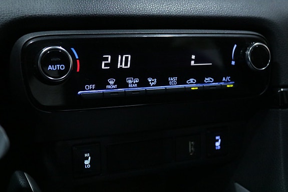Toyota Yaris 18 of 20